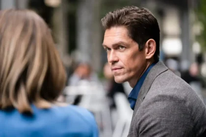 Potensi Tinggi Menggoda Peran Misterius Steve Howey di Musim 2 Serial