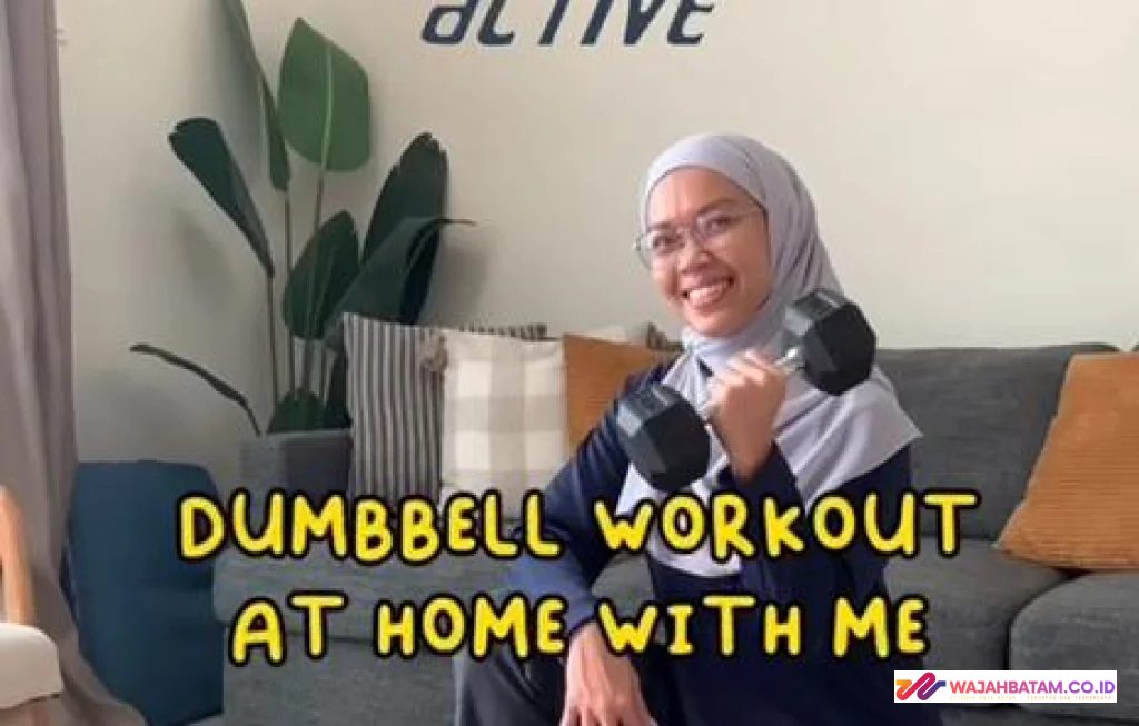 rutinitas dumbbell kaki kencang