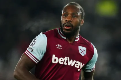 Antonio Resmi Tinggalkan West Ham Jelang Liga Premier 2025 26, Akhir Sebuah Era di London Timur