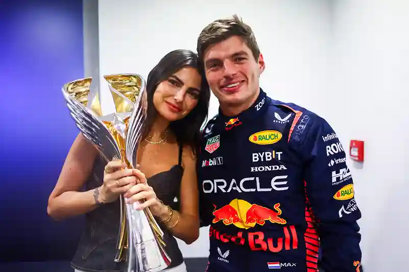 Pacar Max Verstappen Kelly Piquet dan Pernyataan Mode yang Menarik Perhatian di Media Sosial